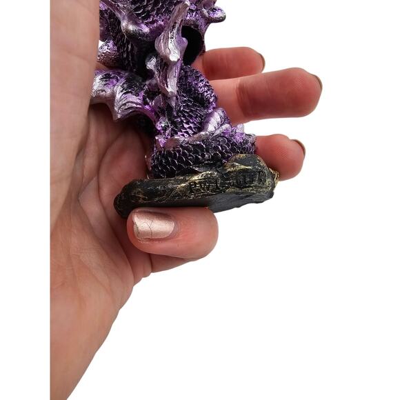 Whimsical Wyrmling Baby Dragons Sitting Naughty Bobblehead Figurine Purple - Picture 5 of 6